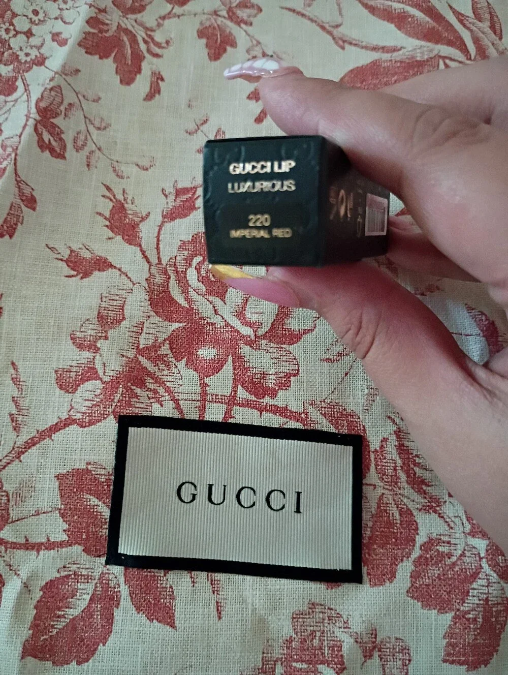 Gucci Lip Luxurious Lipstick - 220 Imperial Red